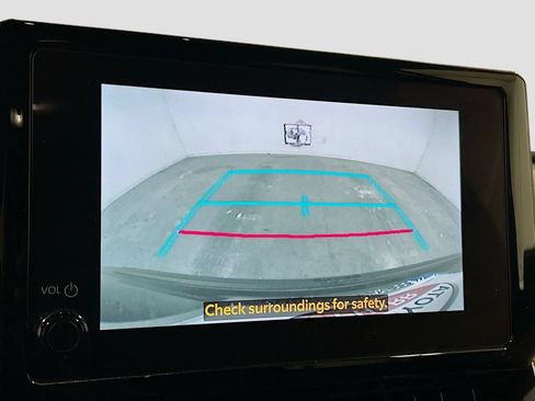Used 2024 Toyota Corolla Cross AWD Hybrid w/ Moonroof Package image 11