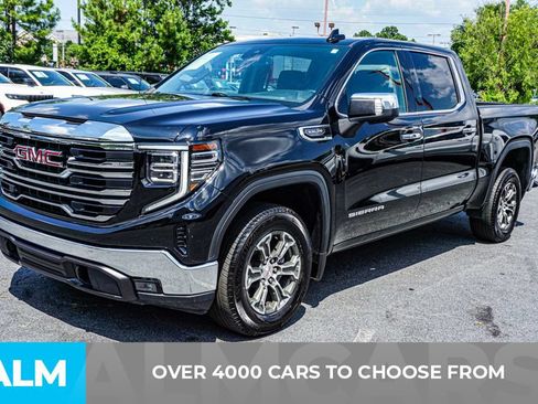 Used 2025 GMC Sierra 1500 SLT RWD image 2