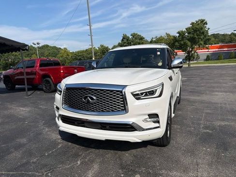 Used 2021 INFINITI QX80 Sensory w/ All-Season Package AWD/4WD image 2