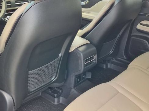 Certified 2026 Lincoln Corsair Reserve w/ Rear Removable Package Tray AWD/4WD image 29