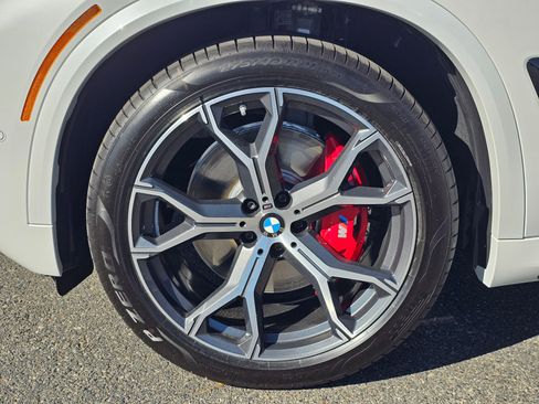 New 2026 BMW X5 xDrive40i w/ M Sport Package image 8