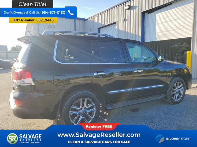 Used 2014 Lexus LX 570 4WD w/ Luxury Package image 4