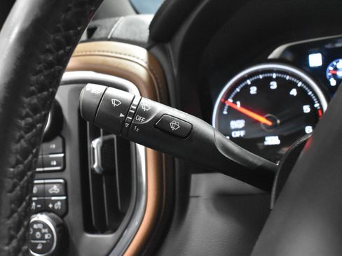 Used 2020 Chevrolet Silverado 1500 High Country image 13