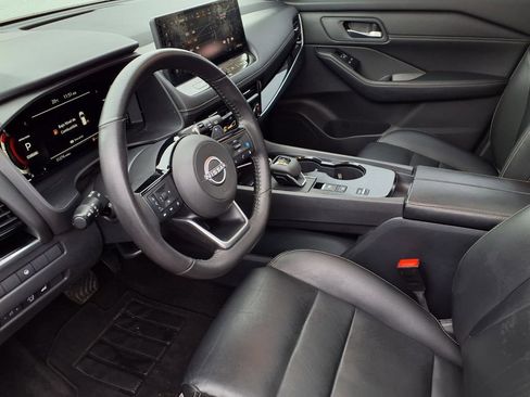 Used 2024 Nissan Rogue SL w/ SL Premium Package FWD image 17