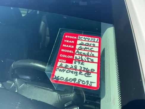 Used 2019 GMC Acadia SLT w/ Black Edition FWD image 37