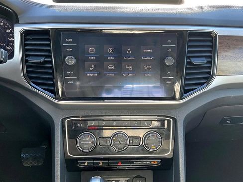Used 2018 Volkswagen Atlas SEL Premium image 14