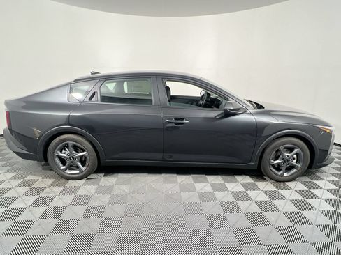 New 2026 Kia K4 FWD image 2