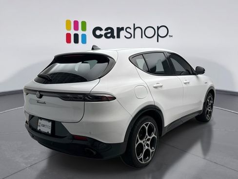 Used 2024 Alfa Romeo Tonale Veloce AWD/4WD image 5