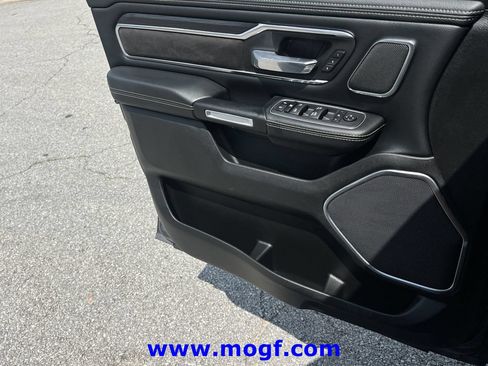 Used 2023 RAM 1500 Laramie AWD/4WD image 17