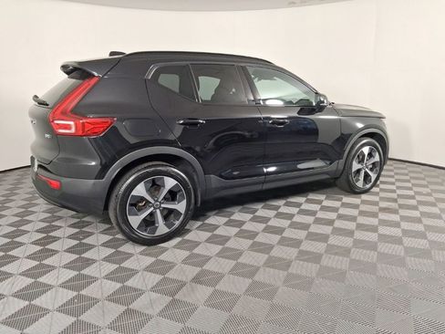 Used 2025 Volvo XC40 B5 Plus AWD/4WD image 8