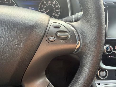 Used 2020 Nissan Murano S AWD/4WD image 9