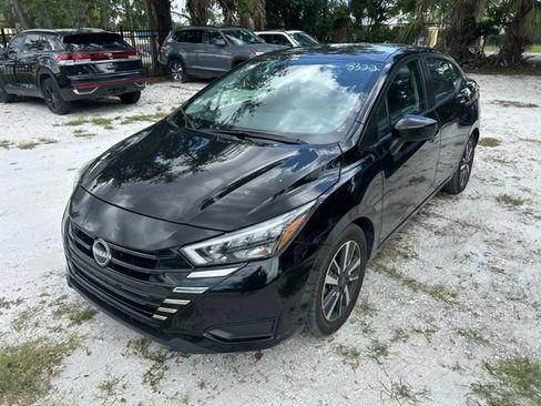 Used 2025 Nissan Versa SV FWD image 2