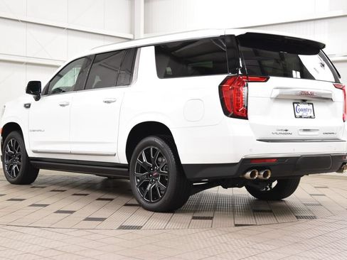 Used 2024 GMC Yukon XL Denali AWD/4WD image 6