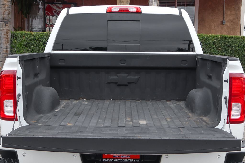 Used 2018 Chevrolet Silverado 1500 LTZ Z71 w/ LTZ Plus Package AWD/4WD image 8