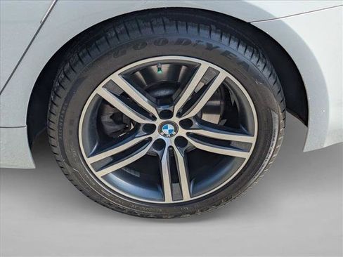 Used 2021 BMW 530i RWD image 7
