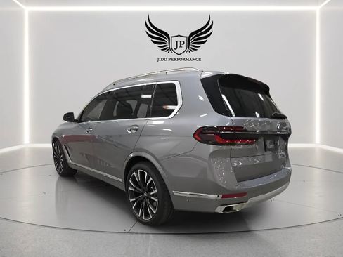 Used 2026 BMW X7 xDrive40i w/ Premium Package AWD/4WD image 4