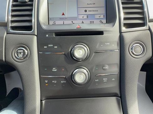 Used 2017 Ford Taurus SEL w/ Equipment Group 201A image 16