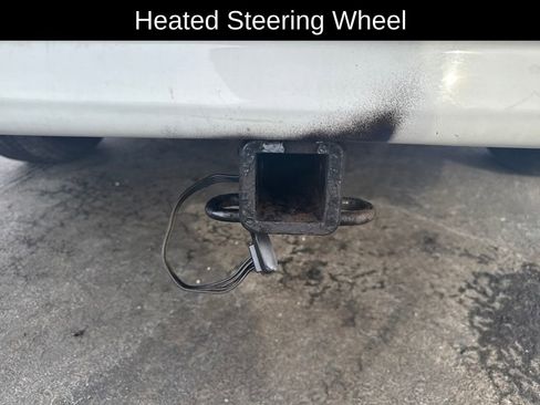 Used 2016 Chrysler Town & Country Touring w/ Driver Convenience Group image 9