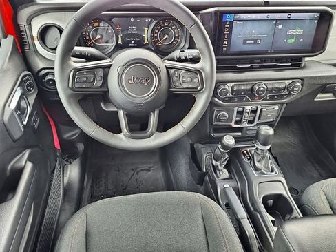 Used 2024 Jeep Wrangler Unlimited Sport AWD/4WD image 21