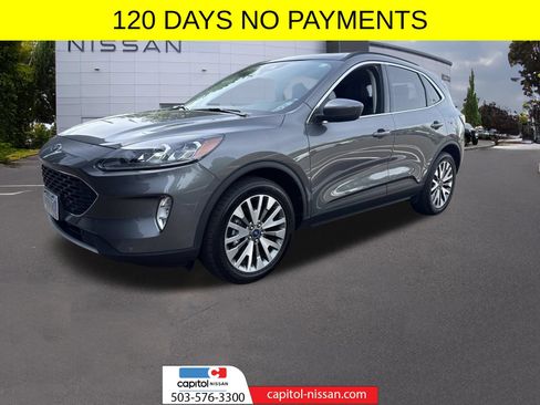 Used 2022 Ford Escape Titanium w/ Class II Trailer Tow Package AWD/4WD image 1