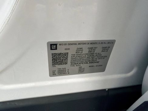 Used 2020 Chevrolet Equinox Premier FWD image 34