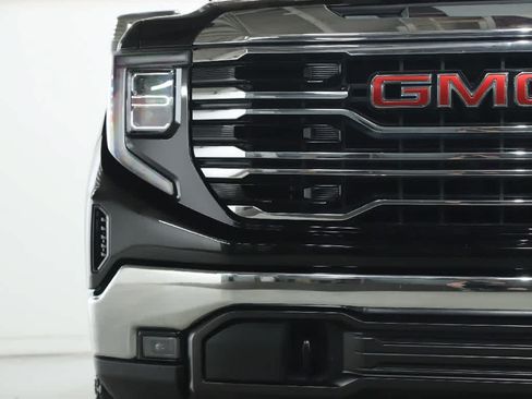 Used 2023 GMC Sierra 1500 SLT w/ SLT Premium Package AWD/4WD image 7