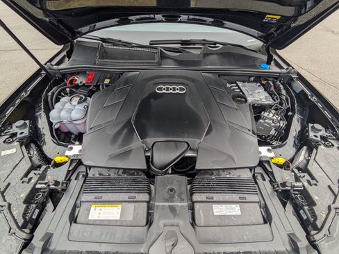 Used 2025 Audi Q7 3.0T Premium Plus image 33
