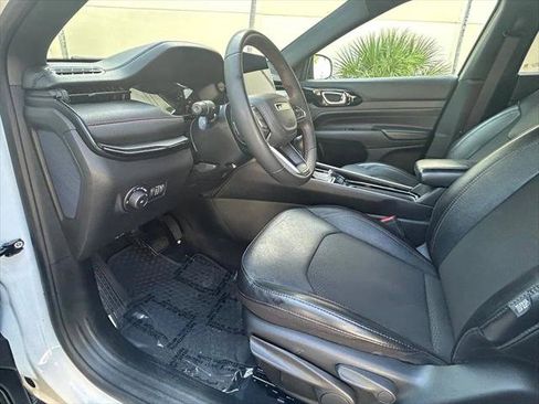 Certified 2023 Jeep Compass Trailhawk AWD/4WD image 16