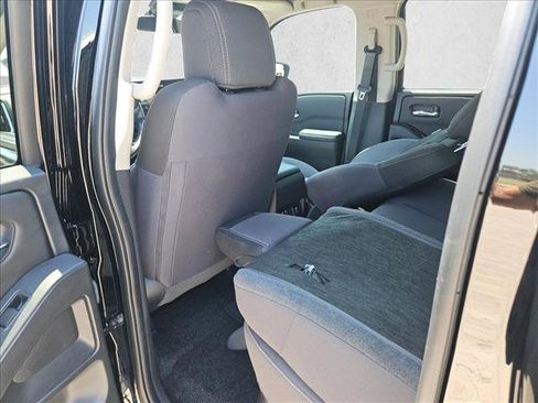 Used 2025 Nissan Frontier SV w/ SV Convenience Package AWD/4WD image 11