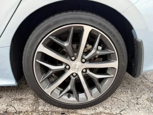Used 2023 Honda Civic Touring image 7