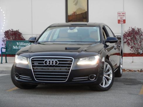 Used 2013 Audi A8 L 3.0T image 3