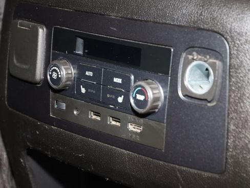 Used 2018 GMC Yukon Denali w/ Open Road Package image 16