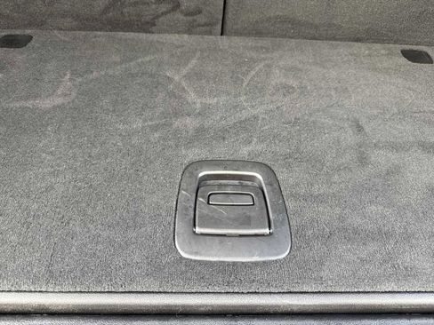 Used 2023 BMW X7 xDrive40i w/ Executive Package image 32