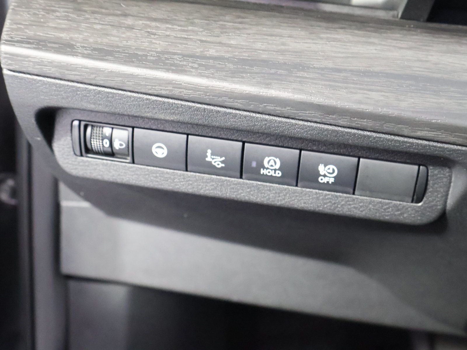 Used 2023 Nissan Ariya AWD image 33