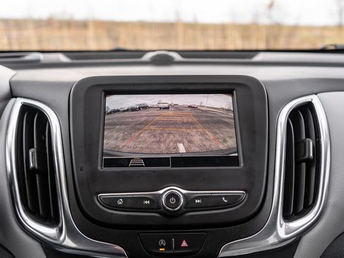 Used 2022 Chevrolet Equinox LT FWD image 29