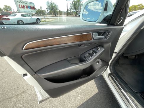 Used 2016 Audi Q5 2.0T Premium Plus w/ Technology Package image 11
