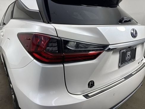 Used 2018 Lexus RX 450hL Luxury w/ Cold Area Package (CT) image 30