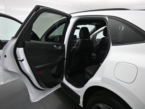 Certified 2023 Ford Escape ST-Line w/ Equipment Group 301A image 17