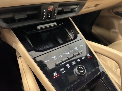 Certified 2024 Porsche Cayenne S image 30