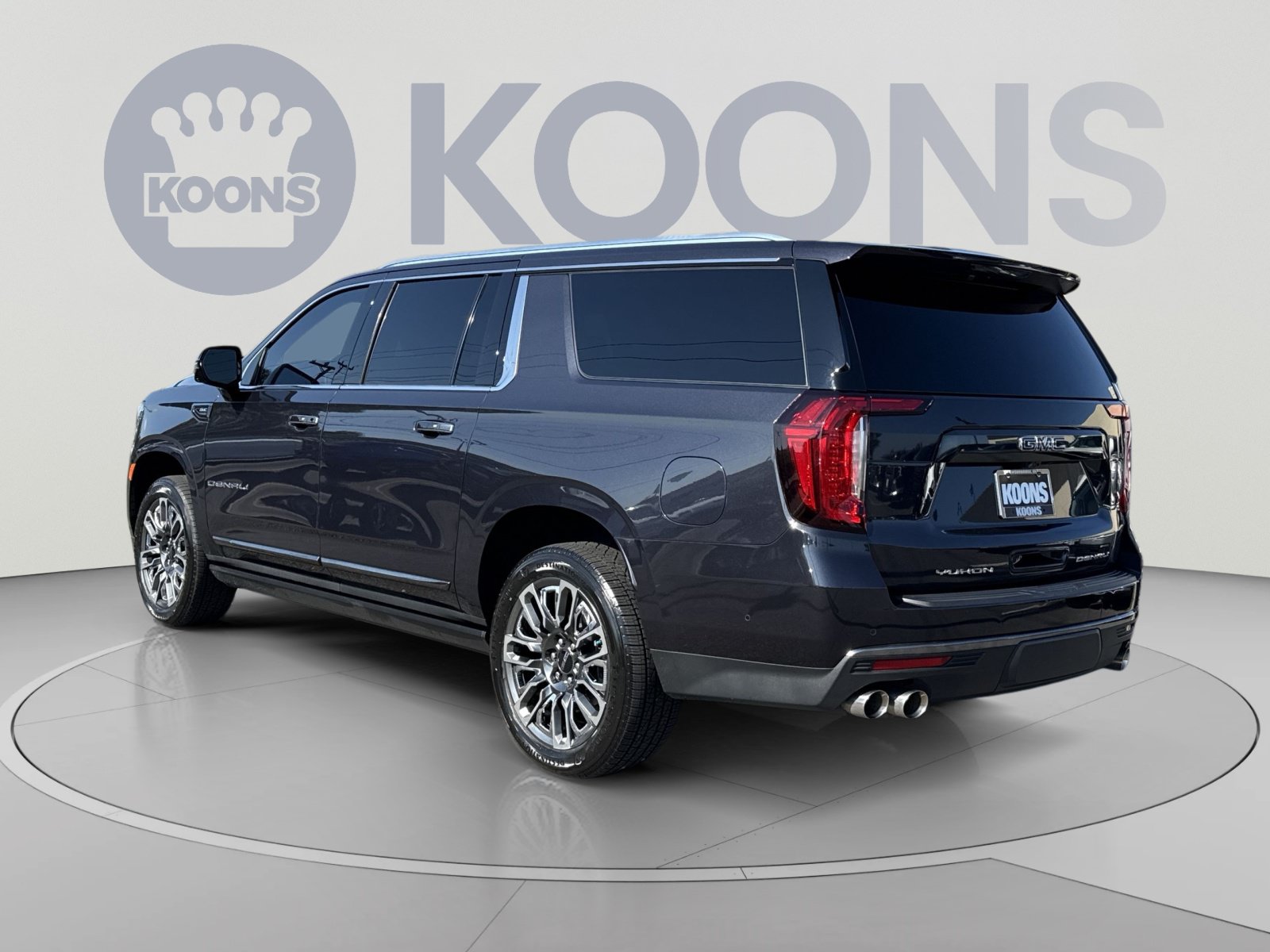 Used 2024 GMC Yukon XL Denali Ultimate AWD/4WD image 4