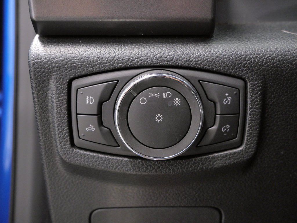 Used 2015 Ford F150 XLT w/ Equipment Group 302A Luxury AWD/4WD image 19