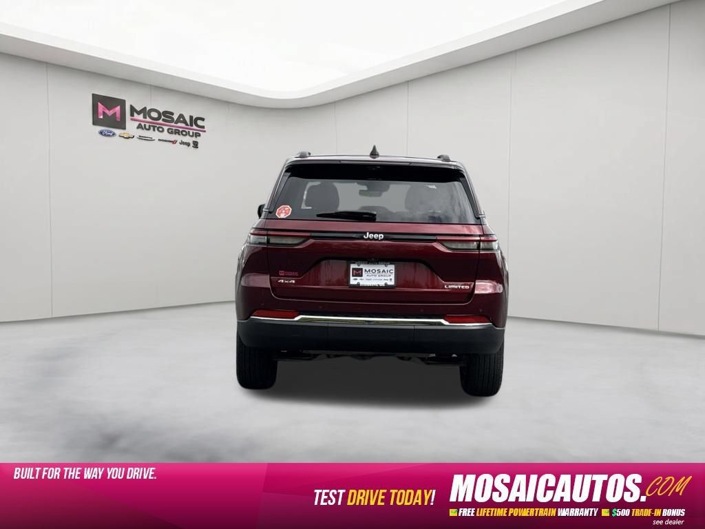 Used 2025 Jeep Grand Cherokee Limited w/ Luxury Tech Group II AWD/4WD image 6