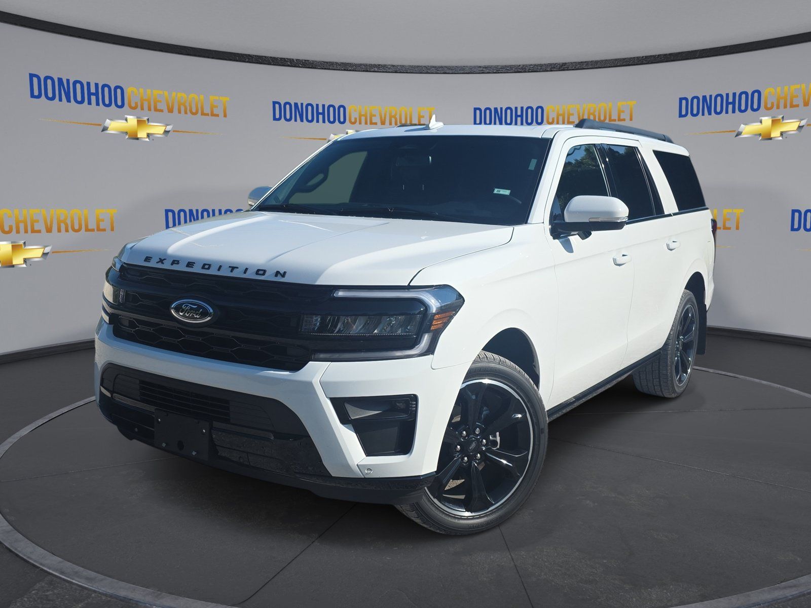 Used 2024 Ford Expedition Max Limited RWD image 4