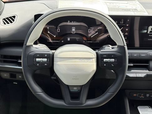 New 2026 Kia K4 GT-Line Turbo w/ GT-Line Sunroof Package FWD image 35