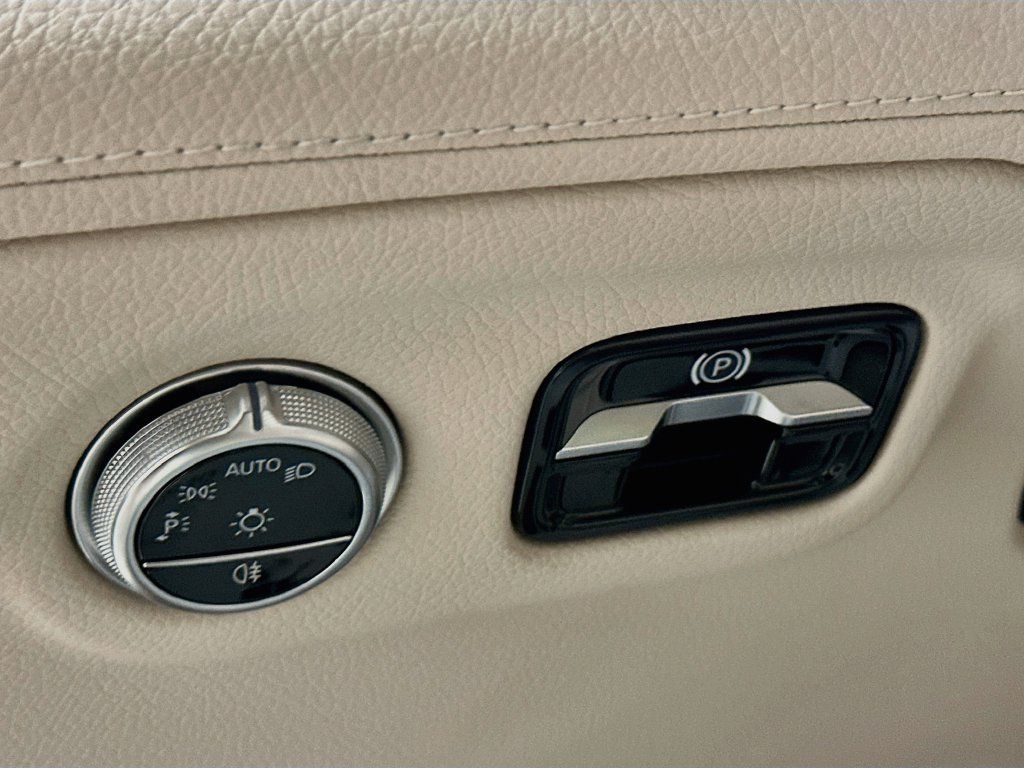 Certified 2023 Mercedes-Benz EQS 580 4MATIC SUV image 11