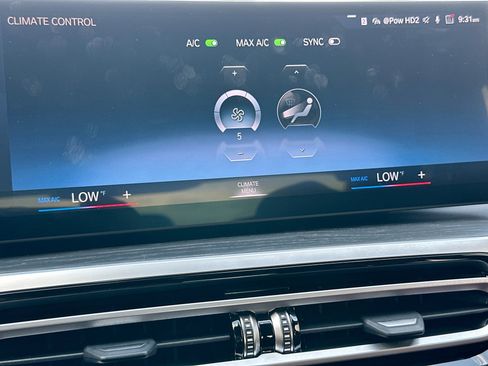 Certified 2023 BMW 330i Sedan RWD image 16