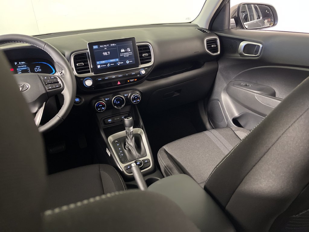 New 2026 Hyundai Venue SEL FWD image 17