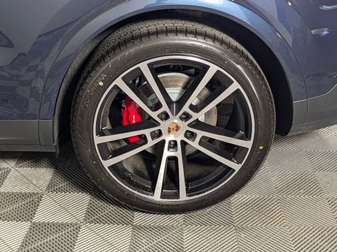 New 2026 Porsche Cayenne S AWD/4WD image 12