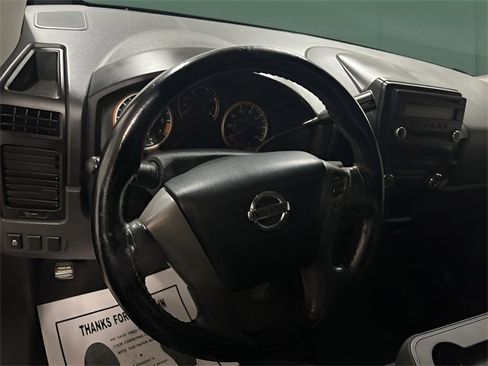 Used 2015 Nissan Titan SV image 16