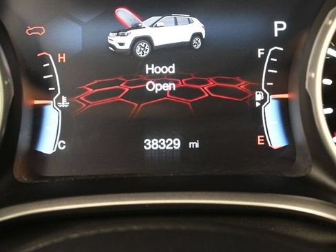 Used 2021 Jeep Compass Latitude w/ Convenience Group FWD image 31